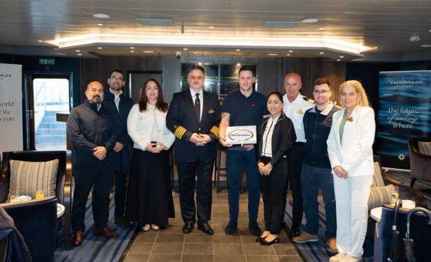 Gibraltar recibe tres cruceros inaugurales en una semana