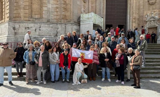 Alumnos de la UP vistan en Cádiz la exposición “The Mystery Man”
