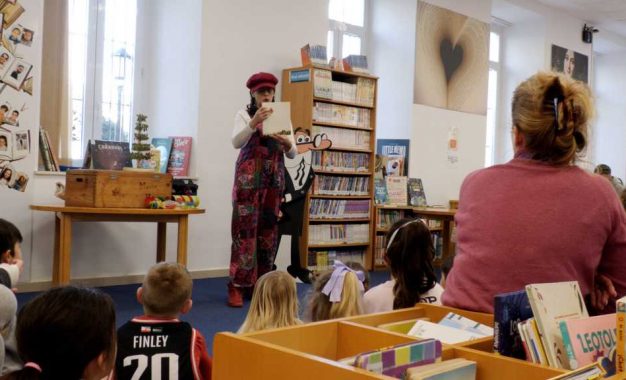 Campamento y San Roque reunieron a muchos pequeños en dos sesiones de cuentacuentos