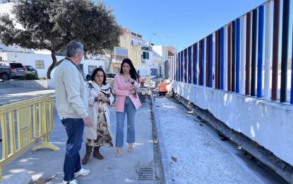Visita a las obras de mejora del acerado junto al Mercado Diego Ponce