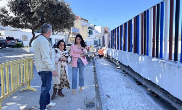 Visita a las obras de mejora del acerado junto al Mercado Diego Ponce