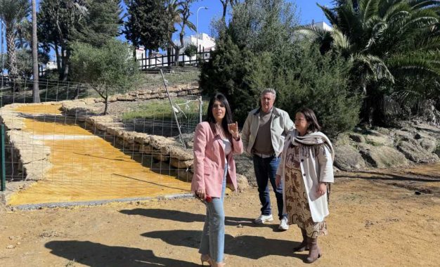 Visita a la renovación integral del parque canino de El Toril
