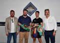 Visita de Vega al Club Don Príncipe, una entidad histórica del boxeo que se ha mudado a Campamento