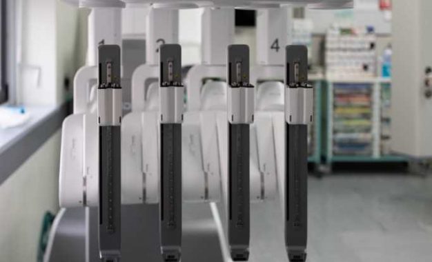 Pancreatic Cancer Awareness Gibraltar apoya el programa robótico «Milestone» de la GHA