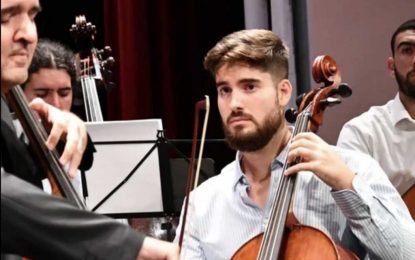 Felicitación del alcalde al chelista López Escalona