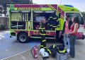 Exhibición de Bomberos en el CEIP Carteia