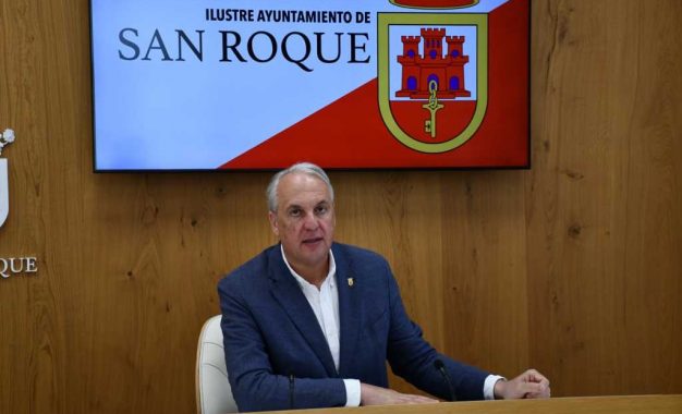 Ruiz Boix reclama a APBA y a Costas la regeneración de las playas de la Bahía y de Sotogrande