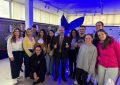 Estudiantes del Gibraltar College inspiran a la comunidad con la exposición de sostenibilidad “La Sexta Extinción”