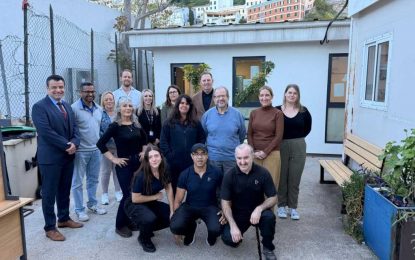 Gibraltar College agradece a Entain su donación de mobiliario transformadora.