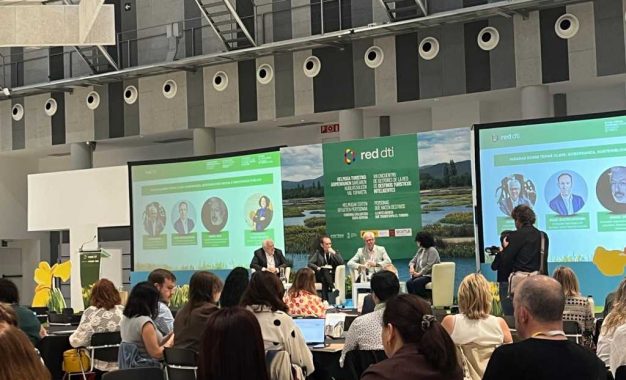 San Roque, presente en Vitoria en el congreso de Destinos Turísticos Inteligentes