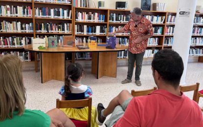 Sesión de cuentacuentos en la Biblioteca de Guadiaro