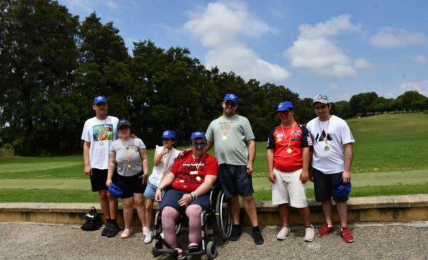 Entrega de diplomas al alumnado de la Escuela de Golf Adaptado de La Cañada