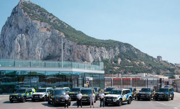  Nueva flota de vehículos 4×4 entregada a las agencias de primera línea en la frontera de Gibraltar