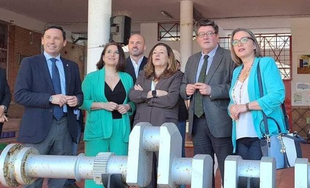 El PP de La Línea destaca el compromiso de Juanma Moreno con la ciudad a través de la ampliación de la oferta de Formación Profesional.