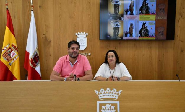 Las barriadas marineras se preparan para la festividad, mañana jueves, de la Virgen del Carmen