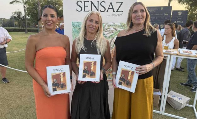 Presentación de la revista Sensaz, especializada en arquitectura, decoración, diseño y arte