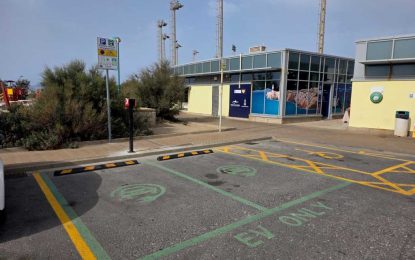 Nuevos puntos de recarga públicos para vehículos eléctricos instalados en Europa Point y Ragged Staff