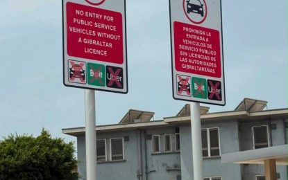 El Ministerio de Transportes impone la primera multa a un taxi español.