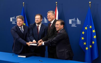 El Ministro Principal y el Ministro para Europa de la FCDO firman en  Bruselas el concordato entre el Reino Unido y Gibraltar