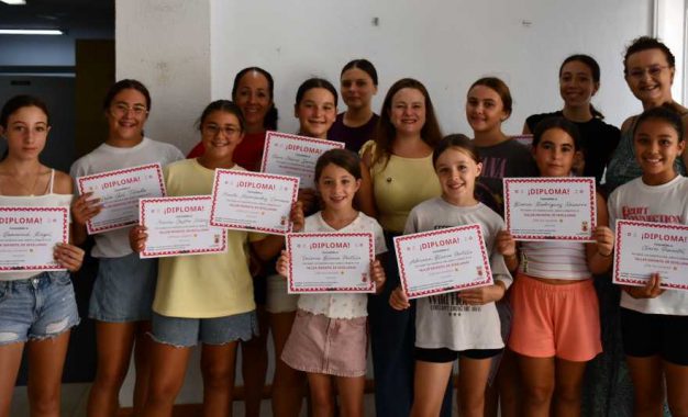 Finaliza con éxito el III Taller Infantil de Sevillanas con la entrega de diplomas al alumnado