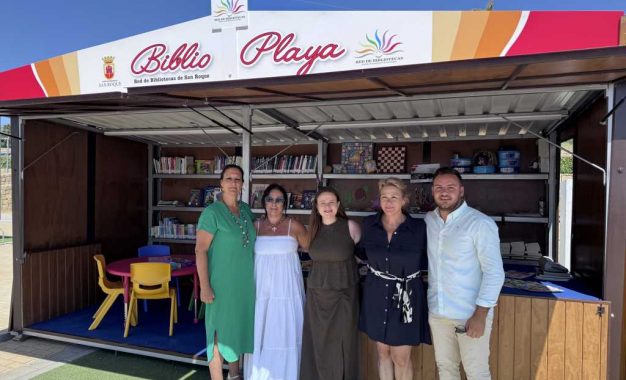 Sábado de diversión en la Biblioplaya de Torreguadiaro