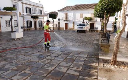 Limpieza exhaustiva por todo el Casco Histórico, previo a la Noche Blanca