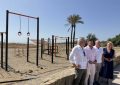 El nuevo parque de calistenia en la playa de Torreguadiaro, casi finalizado