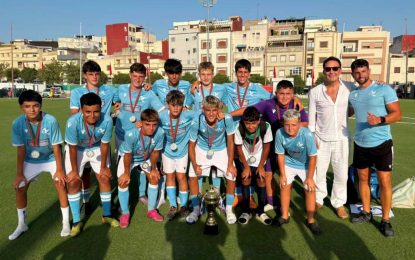 El Ministro de Relaciones con Marruecos felicita al Gibraltar Magpies Sub-16 por su éxito en la Copa de la Amistad en Tánger.