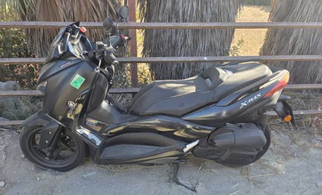La Policía Local de San Roque  recupera una moto robada en Marbella