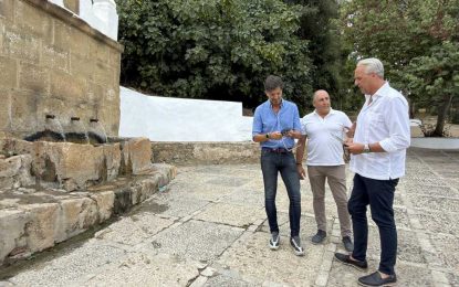 El Ayuntamiento recupera el caudal habitual de la Fuente María España