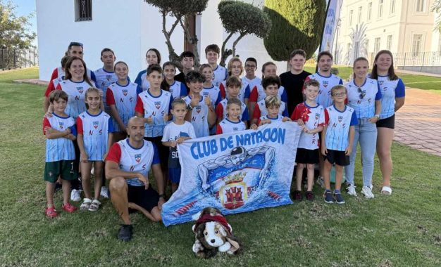 Alta asistencia a la jornada de puertas abiertas del Club de Natación San Roque