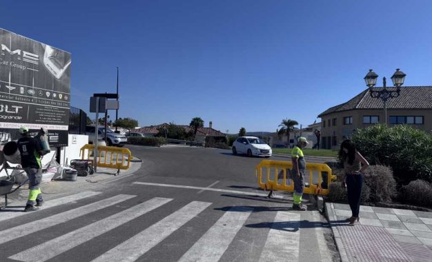 Se abre un nuevo paso peatonal en Pueblo Nuevo eliminando una barrera arquitectónica