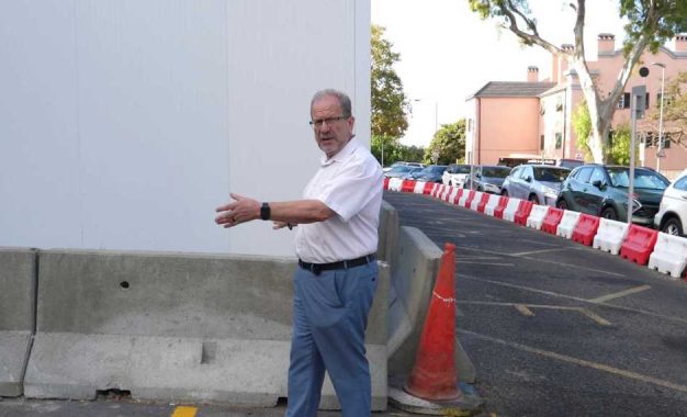 Las instalaciones temporales en St Joseph’s prioritan la seguridad de los alumnos durante las obras de construcción