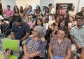 Gran asistencia a la presentación del libro de Alba Cuenca sobre una residencia de mayores
