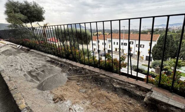 Sustitución del acerado del Mirador de Los Cañones