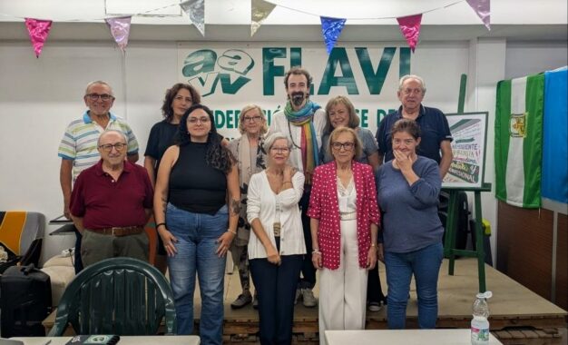 La Federación Vecinal Linense amplía su directiva en una votación unánime