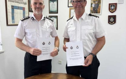  La Policía Real de Gibraltar y la Policía del Ministerio de Defensa renuevan su compromiso de colaboración con un Memorando de Entendimiento actualizado